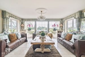 Family Room / Kitchen Seating Area- click for photo gallery